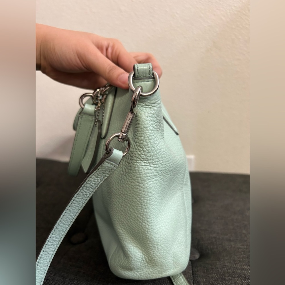Coach Mint Green Leather Handbag
KELSEY SATCHEL IN PEBBLE LEATHER - Picture 6 of 10